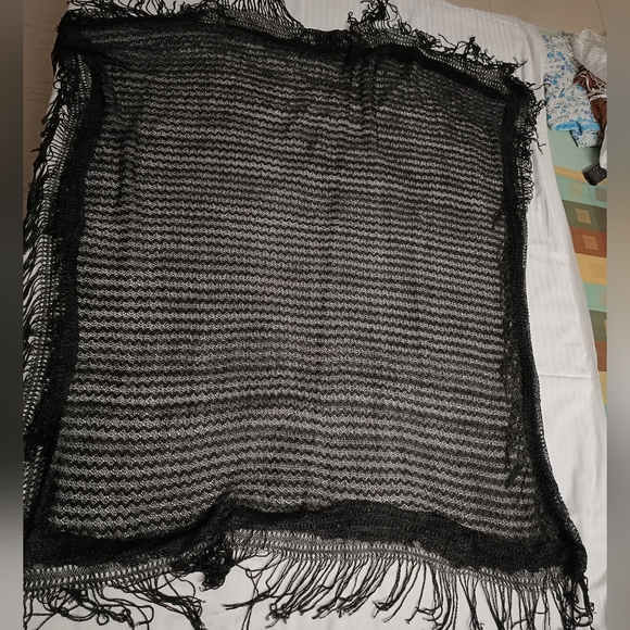 Black Fringed Square Shape Crochet knit Fabric Net Scarf - Picture 3 of 4